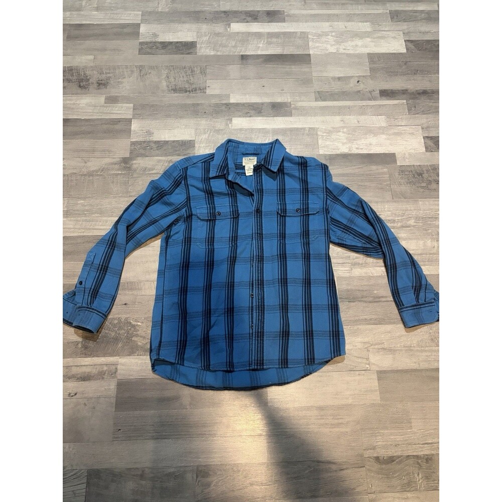 LL Bean Men's Flannel Size M shirt - Lakewashed Slightly Fitted BLUE Night Sky